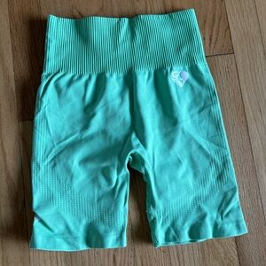 Womens best green ash power seamless cycling shorts